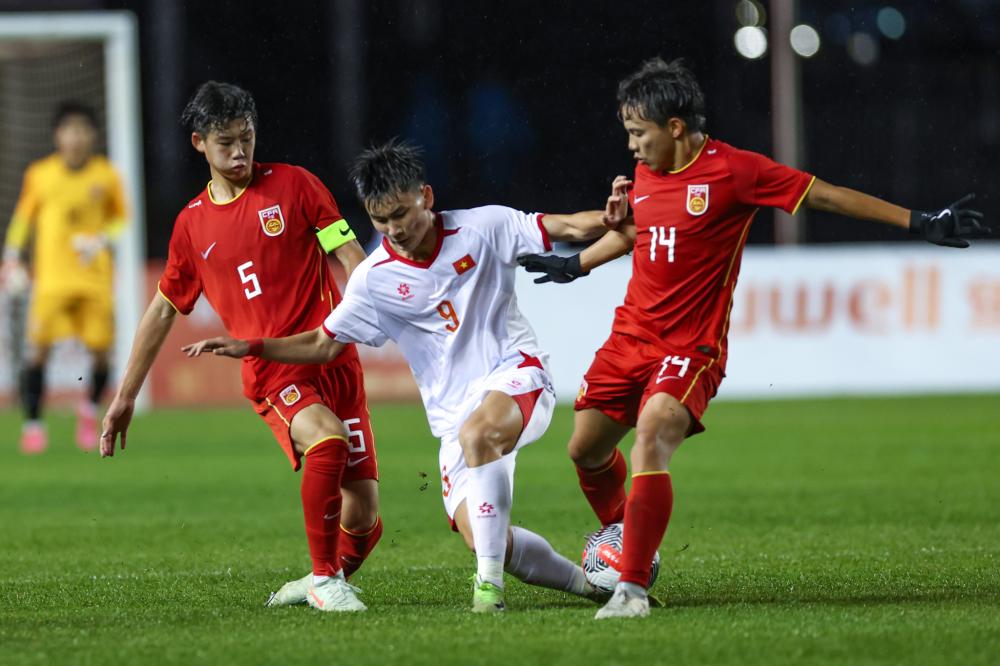德转五大联赛外欧洲俱乐部身价前10：葡超三强前3，伊镇上榜