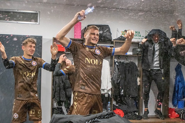 让F1车迷从“旁观者”成为“参与者” 2025虚拟F1中国公开赛将开赛.